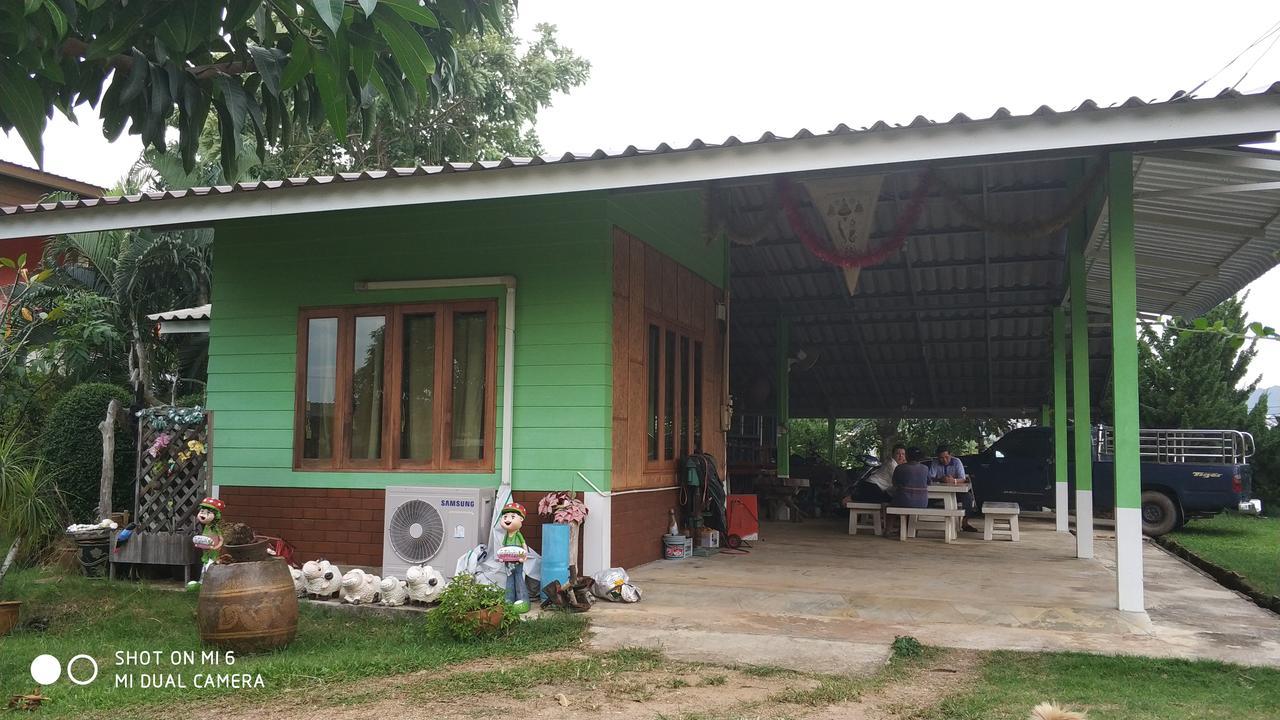 Baan Pak Phutawan Resort Takat Ngao Екстер'єр фото