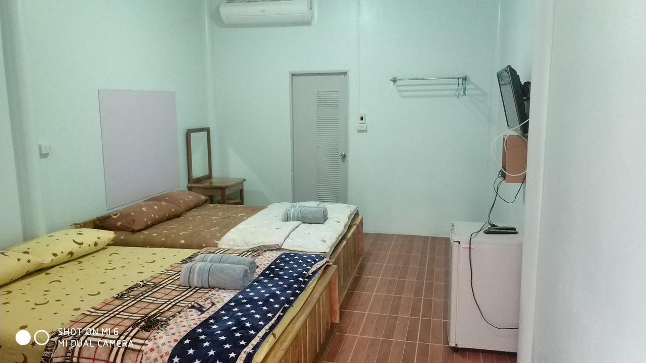 Baan Pak Phutawan Resort Takat Ngao Екстер'єр фото