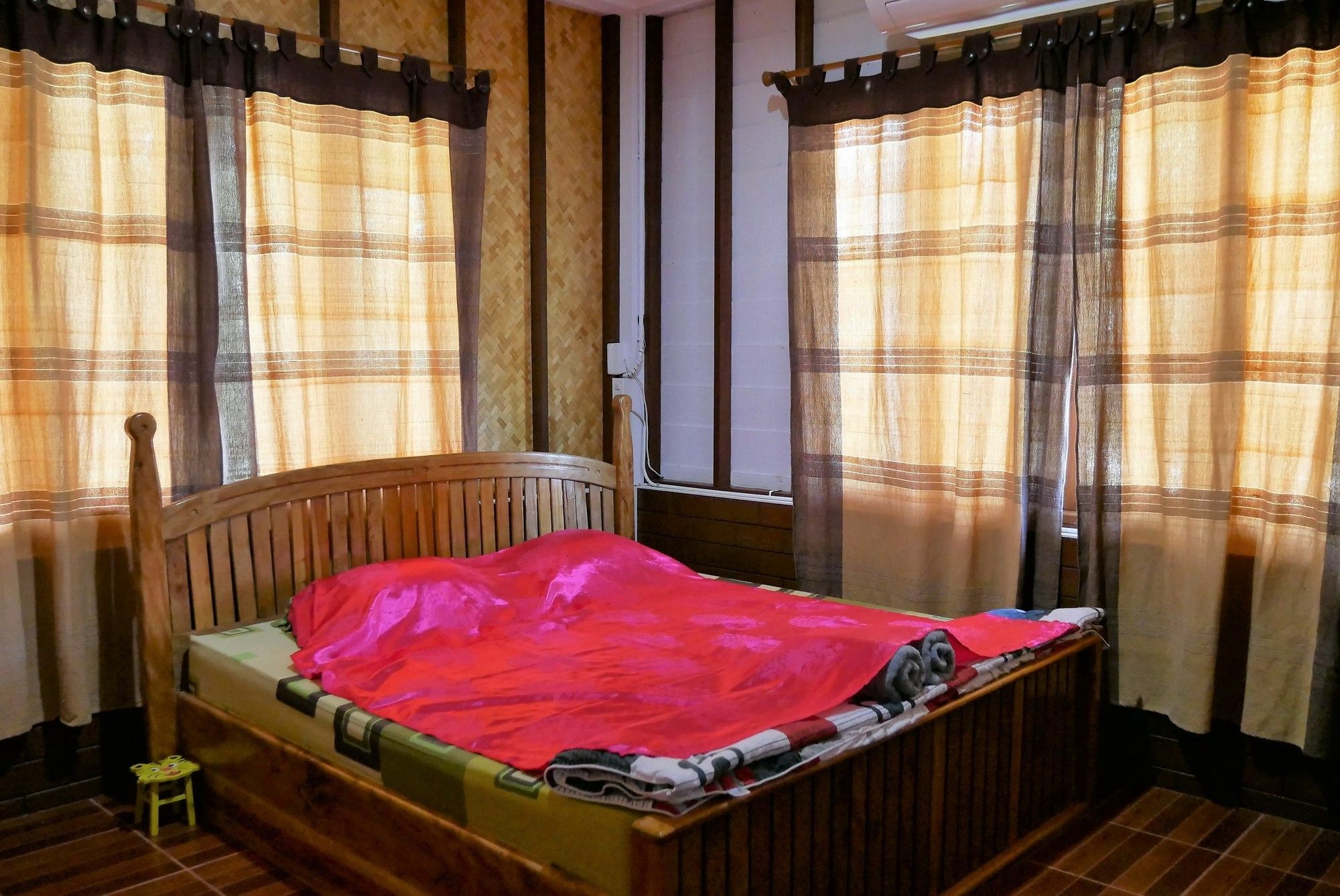 Baan Pak Phutawan Resort Takat Ngao Екстер'єр фото